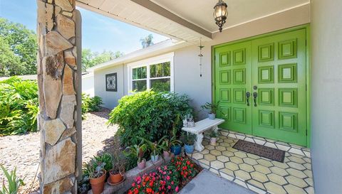 25 HARBOR WOODS CIRCLE