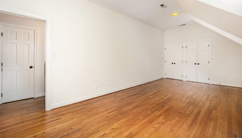 1820 Hunting Ridge Rd