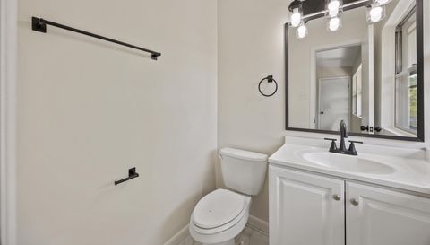 2110 Colony Dr SW