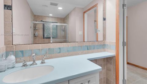 423 Sombrero Beach Rd