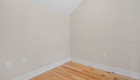 304 S Prairie Street