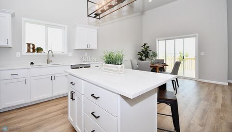 2387 Eagle Valley Drive S