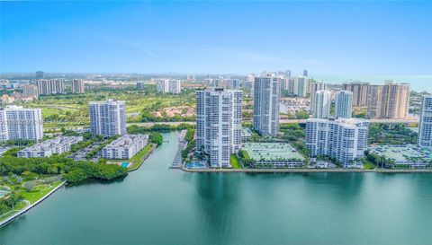 3500 Mystic Pointe Dr