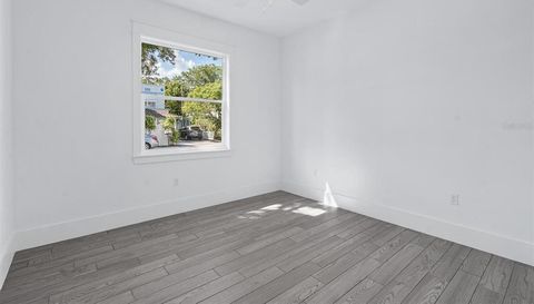 667 SW CLEVELAND AVENUE