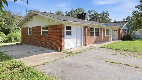 1496 Jenkins Valley Rd