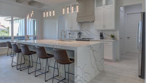 841 Golden Eagle Loop Canyon Lake