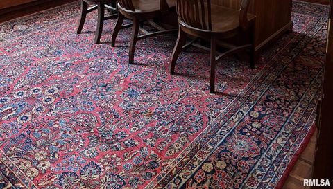 1028 W South Grand Avenue