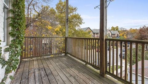 1658 W Nelson Street