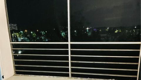 3660 NE 166th St APT 607