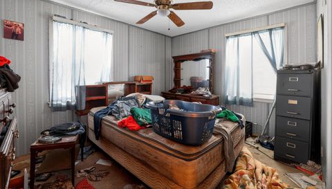 1508 W River Shore Way