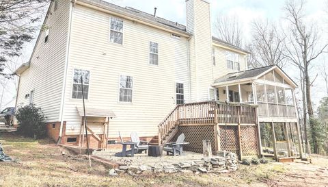 226 N Orchard Farms Ave