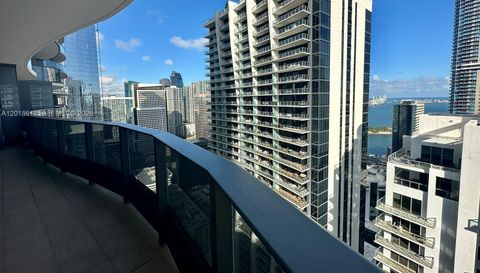 1000 Brickell Plz