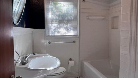 12 S UNIVERSITY CIRCLE