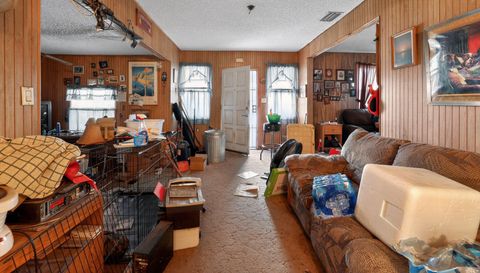 1508 W River Shore Way