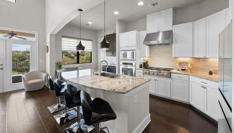 8200 Southwest Pkwy