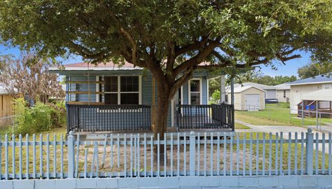 38407 Lowell Harris Wy