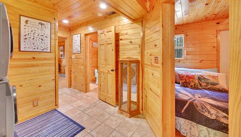 640 Old Pamlico Beach Rd W