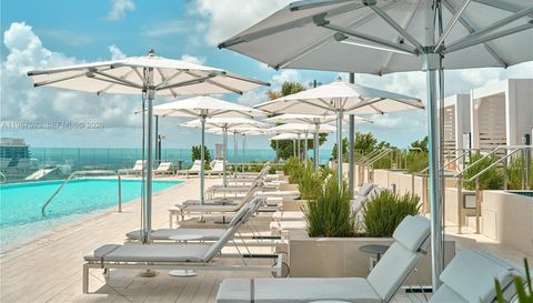 300 Biscayne Blvd Way