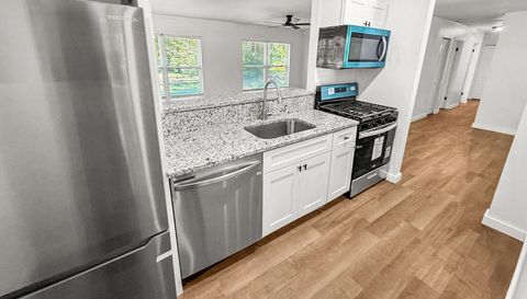 2532 NE 13th Ave
