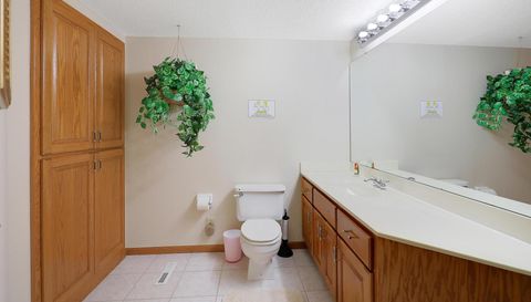 3240 139th Avenue NW