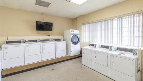 4352 TAHITIAN GARDENS CIRCLE