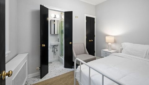 1242 N Lake Shore Drive