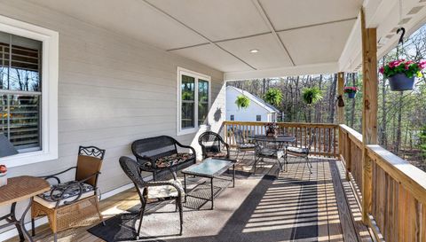 3757 Laurel Park Hwy Hendersonville