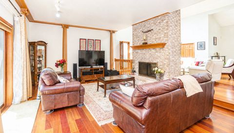 1368 Hunter Circle