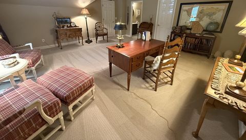 3294 Fox Hunt Trail NW