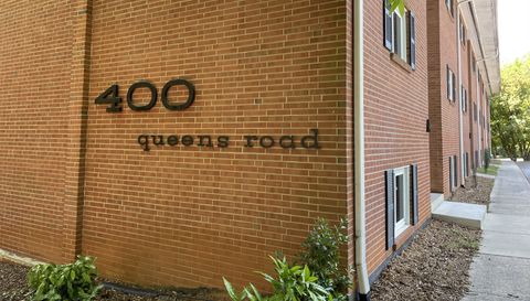 400 Queens Rd