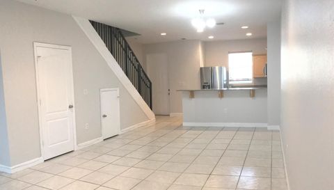 2201 Monroe St Unit B2 Hollywood