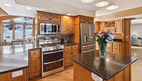 5833 Creek Valley Rd