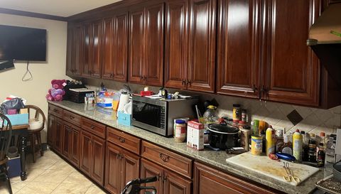 135 Meriwether Cir NW