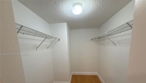 9979 Nob Hill Ln