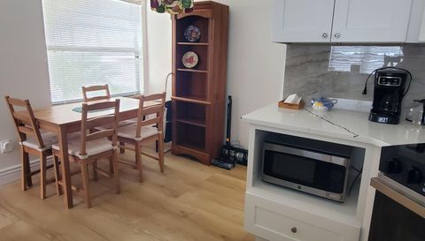 2924 Cottage Grove Ct