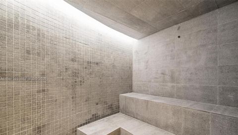 300 Biscayne Blvd Way