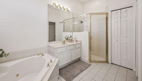 8072 Canyon Lake Cir
