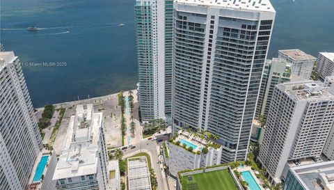 1300 Brickell Bay Dr
