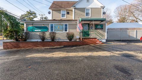 83 Pulaski Rd