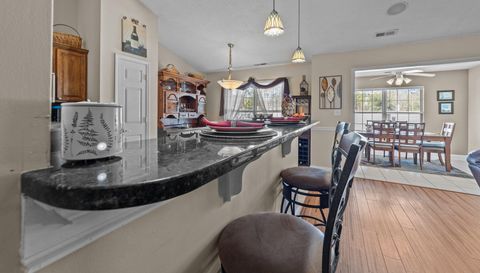 200 Silverbelle Blvd