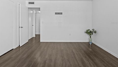 1000 Lake Of The Woods