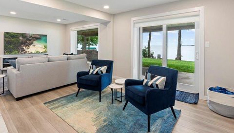 1725 White Cloud Drive N