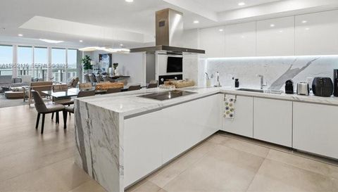 330 Sunny Isles Blvd