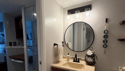 401 Ocean Dr
