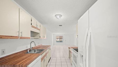 655 ROSEWOOD