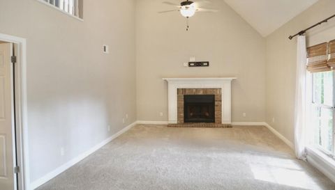 3270 Austin Dr