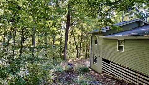 212 Lake Hart Street