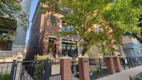 1951 N Halsted St #3