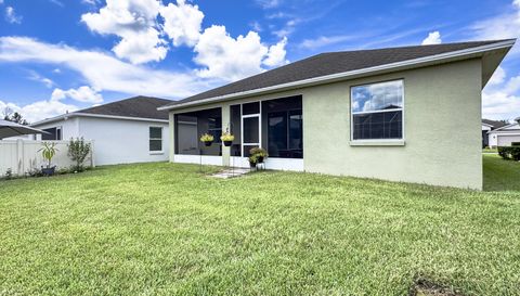 6335 Silver Leaf Ln