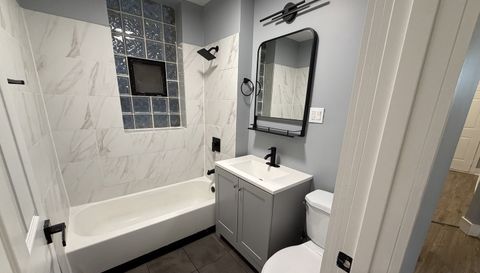 3839 W Flournoy Street